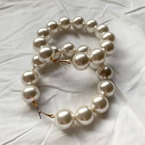 The Priscilla Wedding Earring - Picture 3 of 3